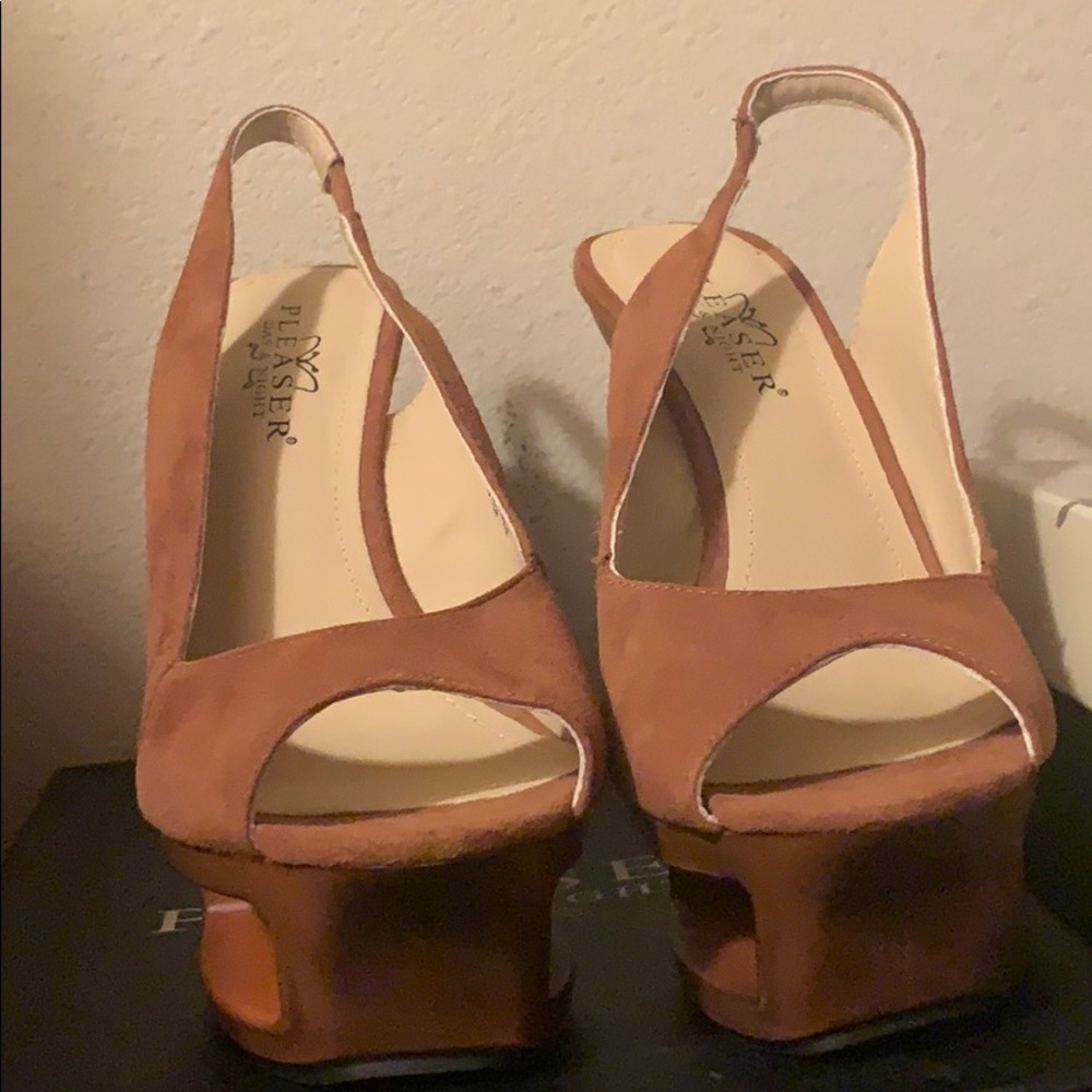 Brand new Pleaser  Heel